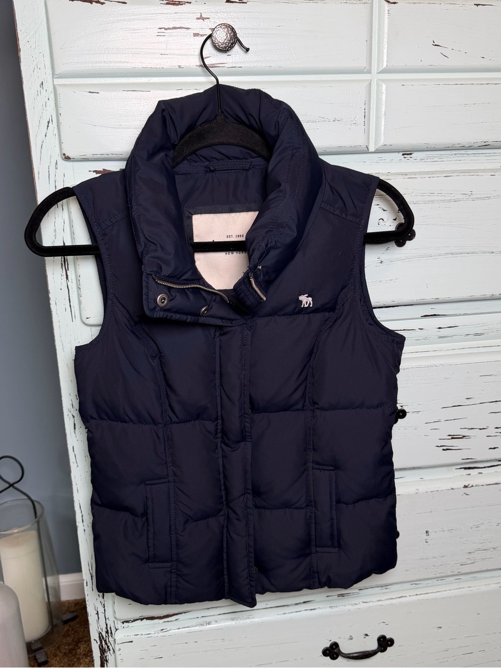 Abercrombie & Fitch Kids Navy Quilted Puffer Down Vest. Size Large.